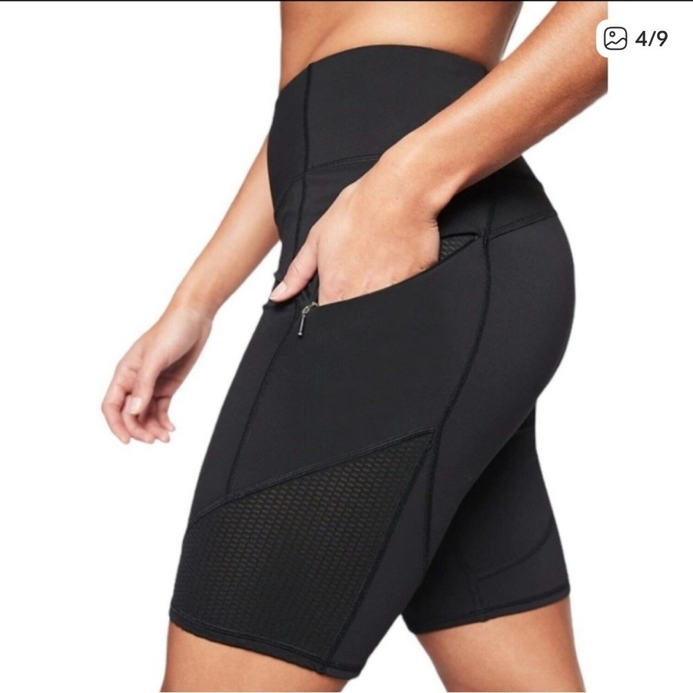Athleta Contender 9" Bike Shorts Black Size S